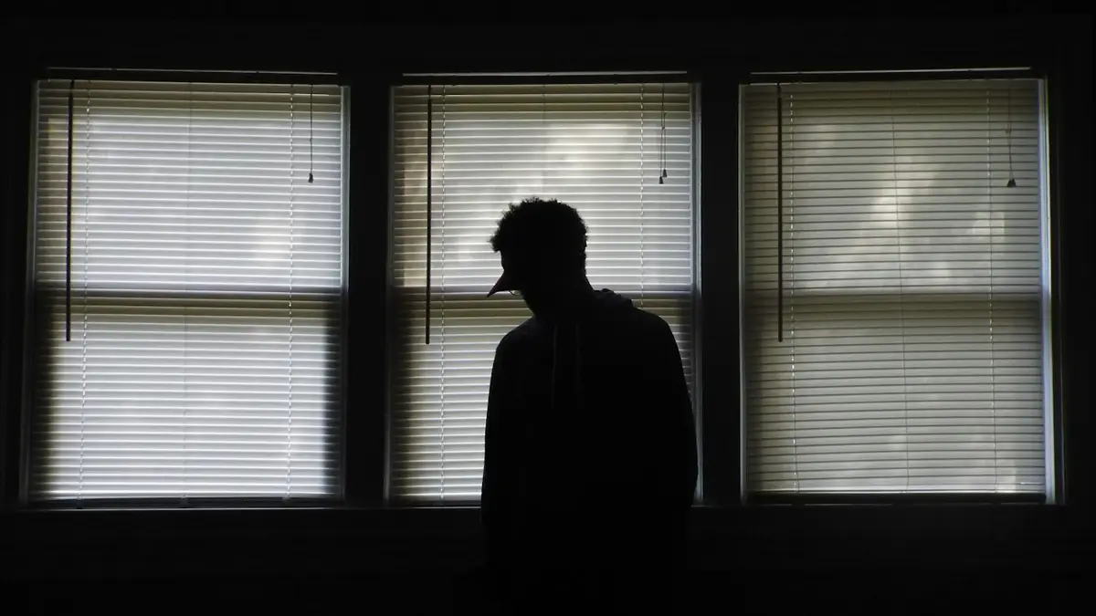 「病院はいい」と言い続けた50代の弟——精神疾患のある家族の肺炎は、なぜ気づかれないまま重くなるのか