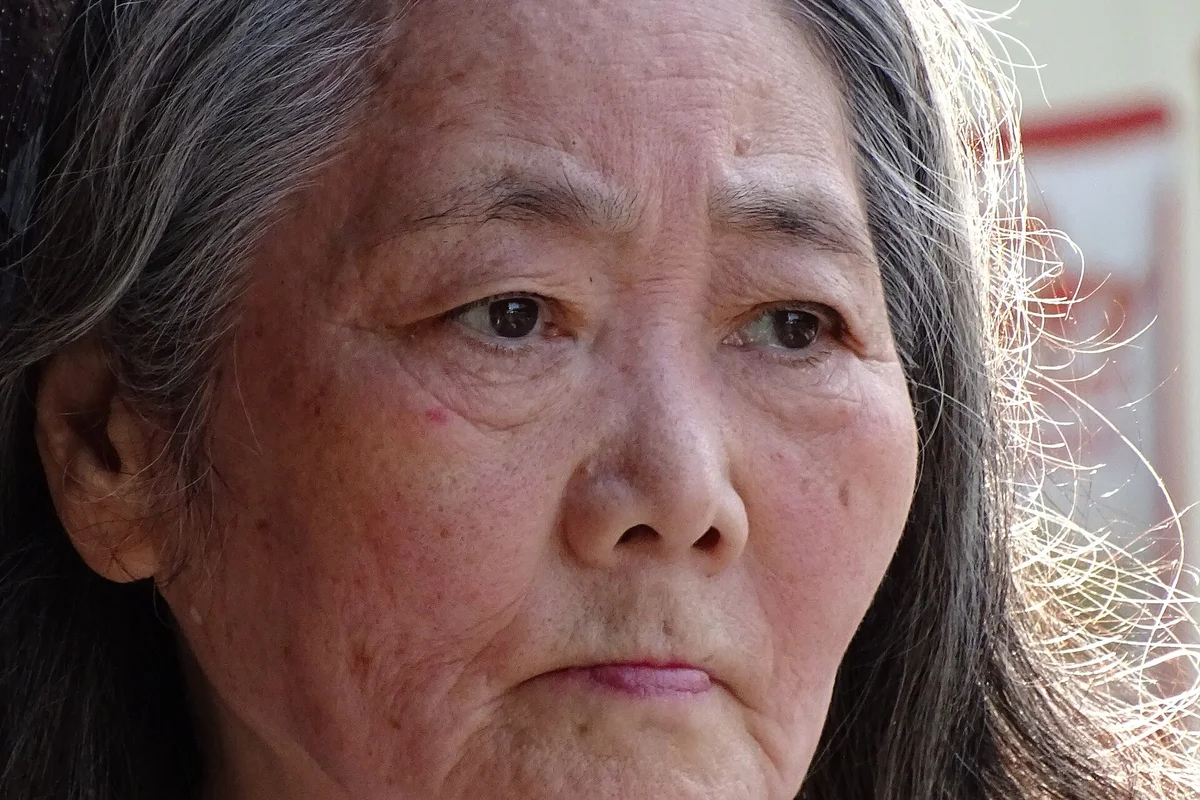 高齢者の話す様子・表情