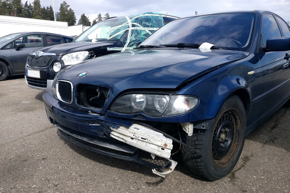 駐車場での軽い接触事故